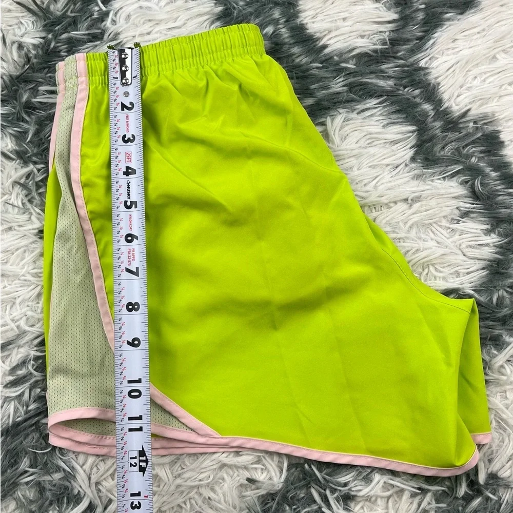 Nike Dri-Fit Kids Girls Green Pink Running Shorts Size XL